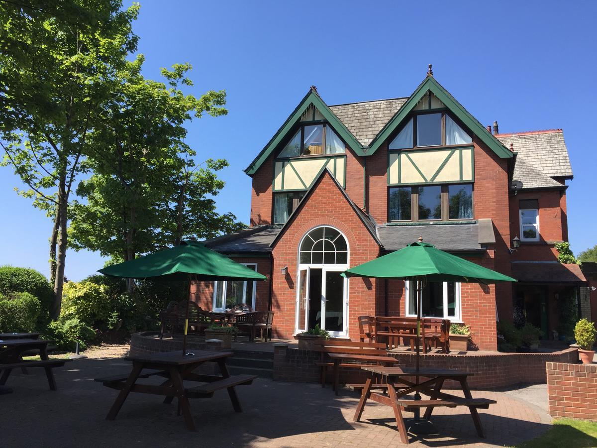 The Chetwynde Hotel Barrow-in-Furness ภายนอก รูปภาพ