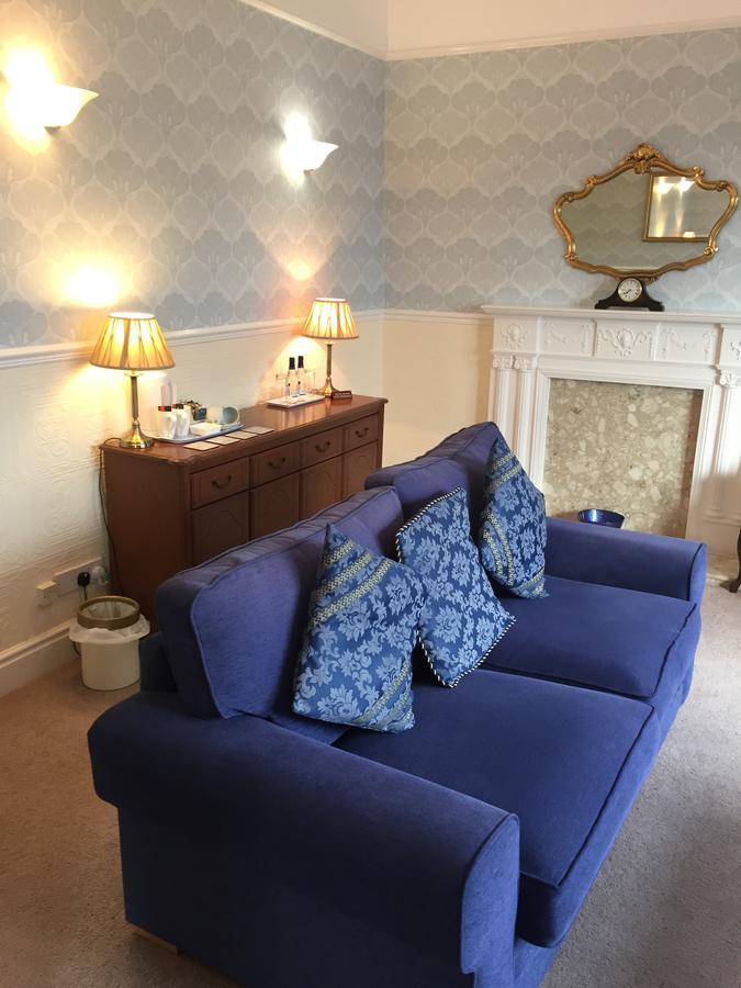The Chetwynde Hotel Barrow-in-Furness ภายนอก รูปภาพ