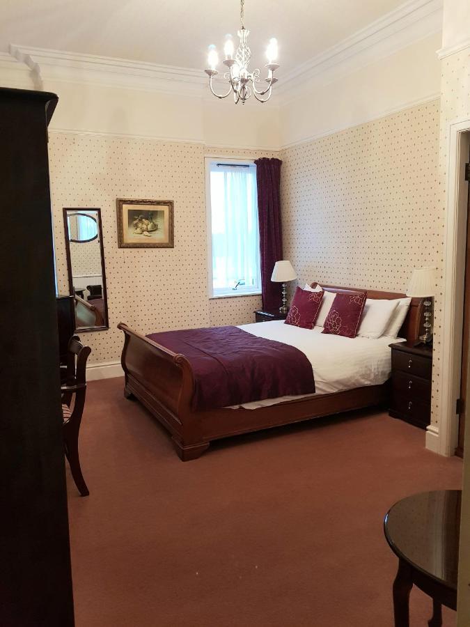 The Chetwynde Hotel Barrow-in-Furness ภายนอก รูปภาพ
