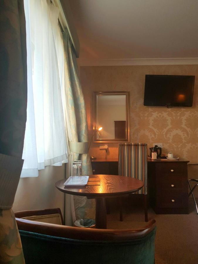 The Chetwynde Hotel Barrow-in-Furness ภายนอก รูปภาพ