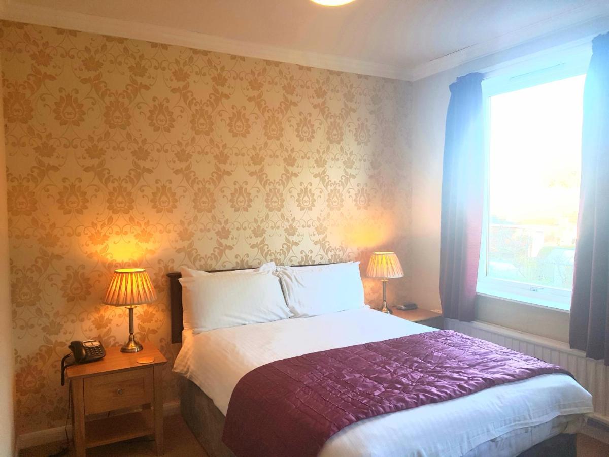 The Chetwynde Hotel Barrow-in-Furness ภายนอก รูปภาพ
