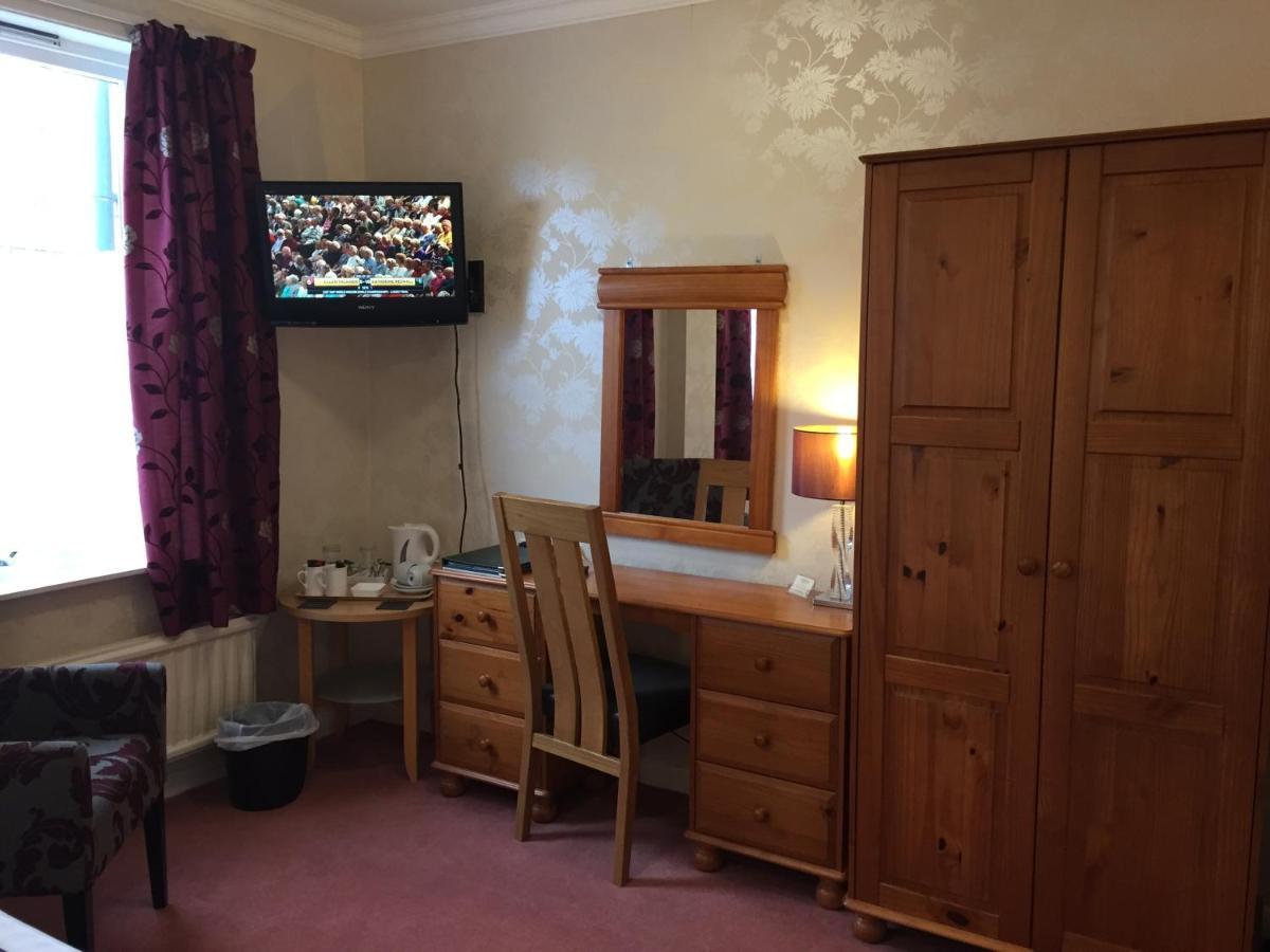 The Chetwynde Hotel Barrow-in-Furness ภายนอก รูปภาพ