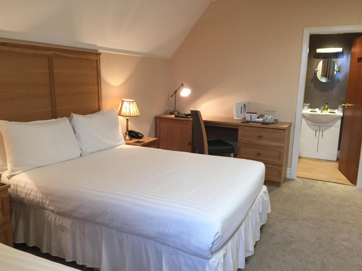 The Chetwynde Hotel Barrow-in-Furness ภายนอก รูปภาพ